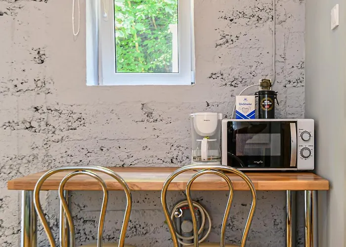 Lägenhet Charming With Garden & Parking Braşov