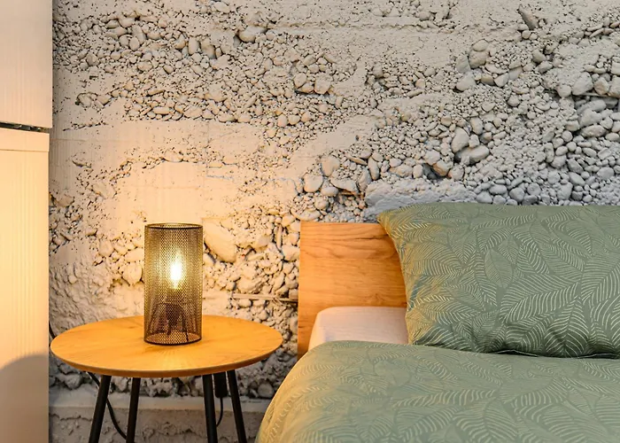 Charming With Garden & Parking Apartment Brasov